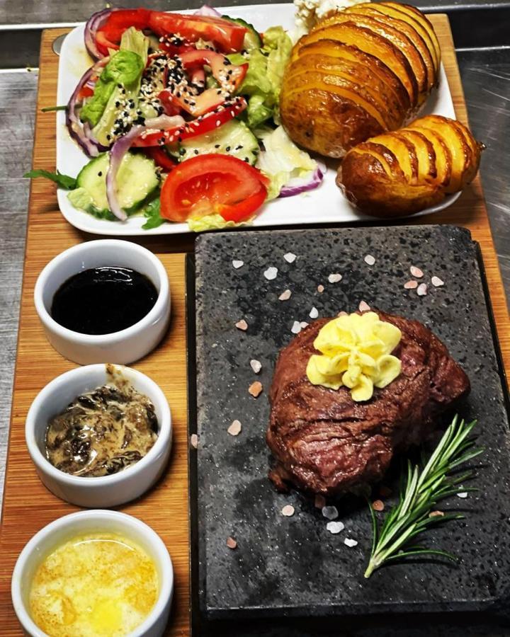 Restauracja I Noclegi Izba Rybacka W Krainie Wygaslych Wulkanow Podgorki ภายนอก รูปภาพ