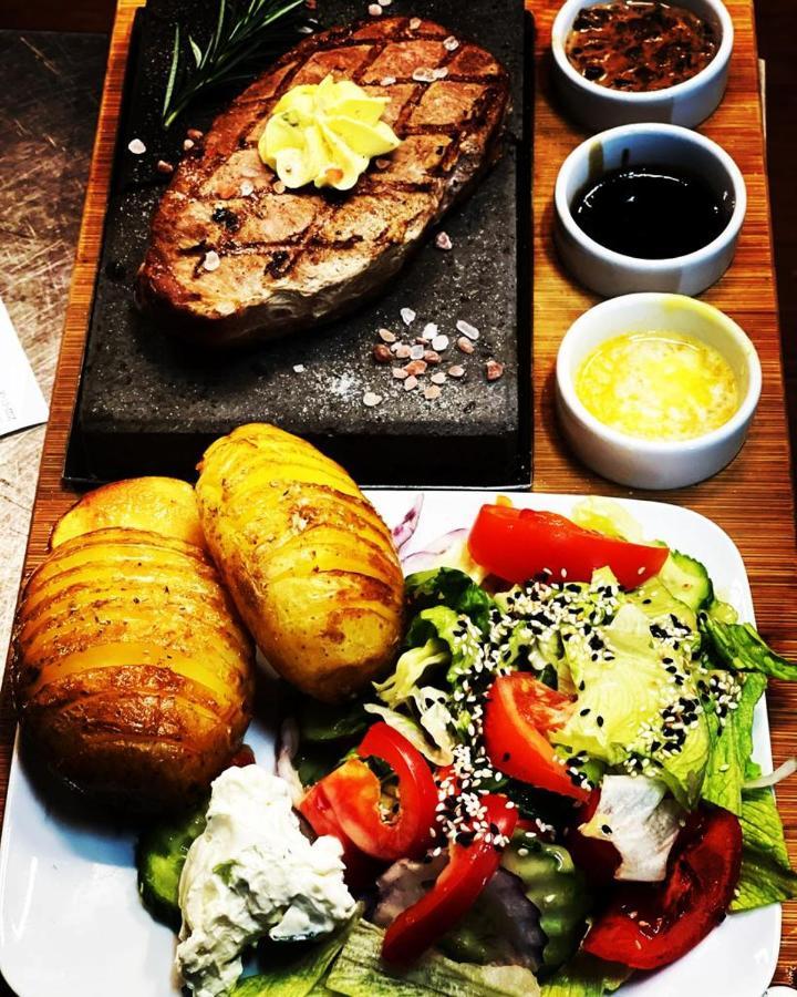 Restauracja I Noclegi Izba Rybacka W Krainie Wygaslych Wulkanow Podgorki ภายนอก รูปภาพ